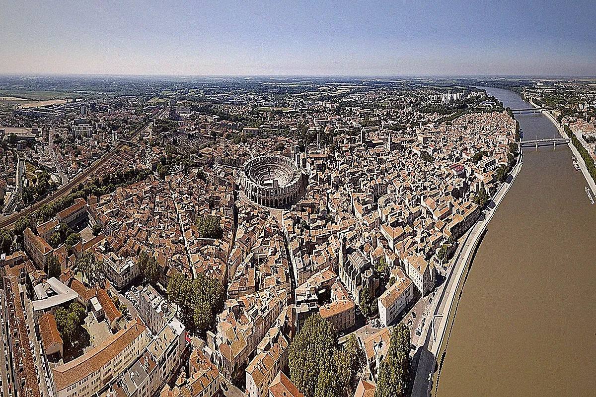 Arles — vue de la ville
